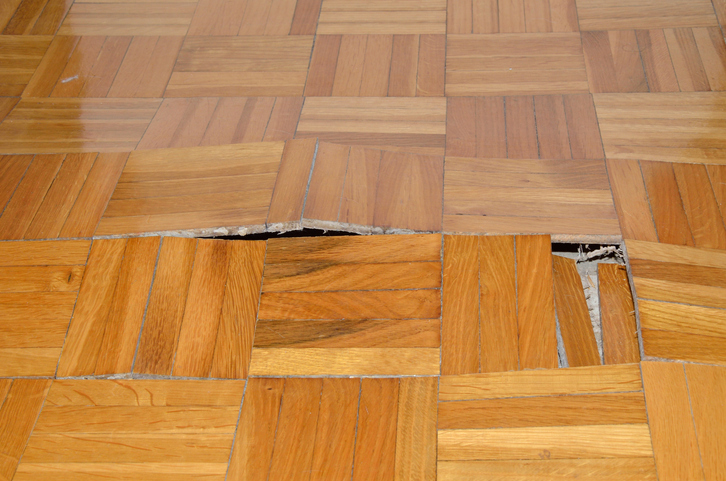 Flooring React To Water Damage, Water Damage Under Vinyl Floor